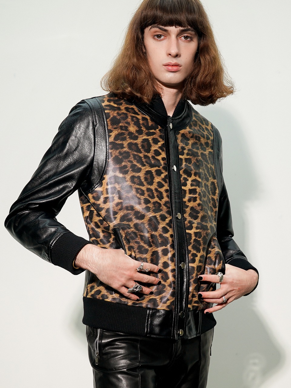 Leopard-Printed Bomber Jacket (brown)